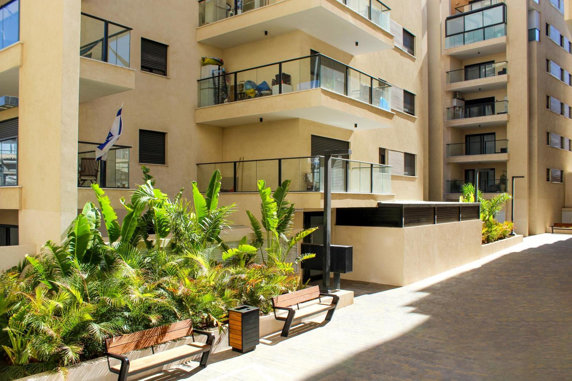 Luxury #69 By Hashdera * Eilat